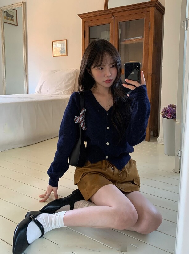 Vượt mặt màu đen, tông màu này đang khiến giới mộ điệu phát sốt, vừa tôn da, vừa “ăn gian” dáng cực đỉnh - 4