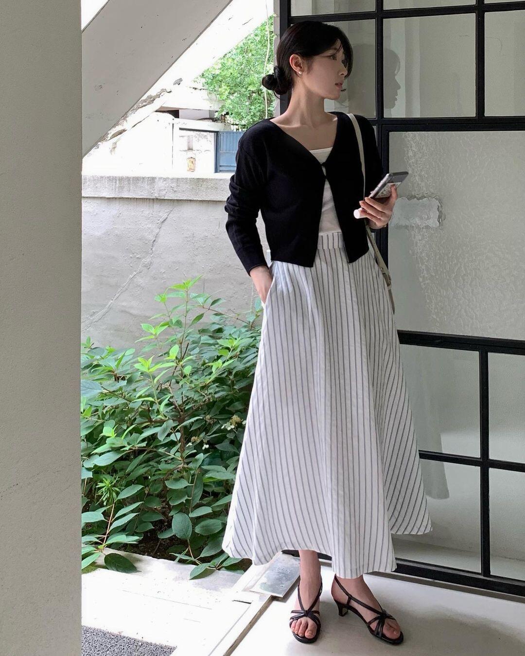 Chẳng cần nghĩ nhiều, mùa đông tôi vẫn sang khỏi bàn nhờ 5 kiểu áo này: Diện lên xinh hơn hẳn, nhìn phát đã thấy có gu - 7