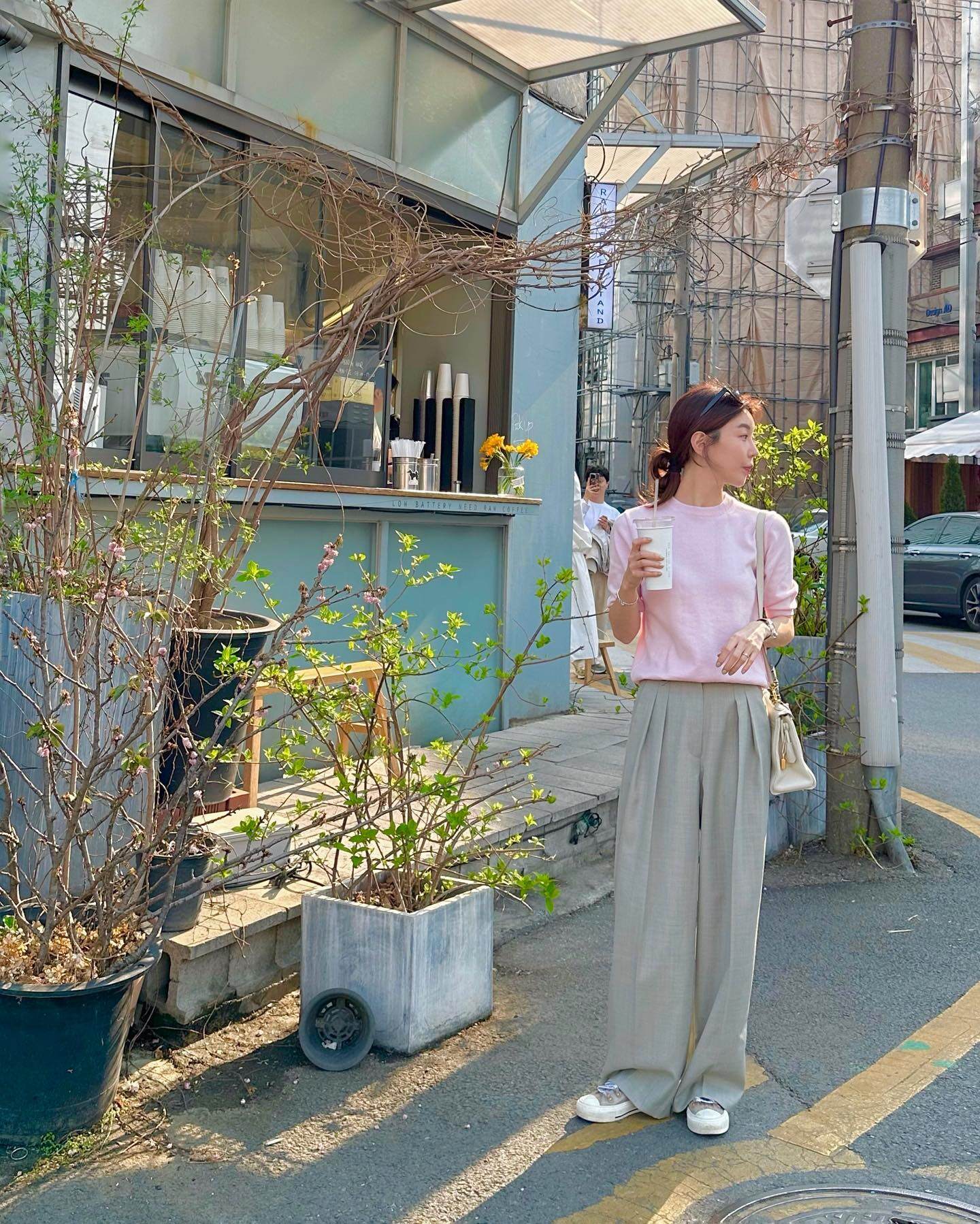 Dân công sở thích mặc quần âu phải nắm đúng 4 nguyên tắc này, kẻo mất điểm thanh lịch lúc nào không hay - 11