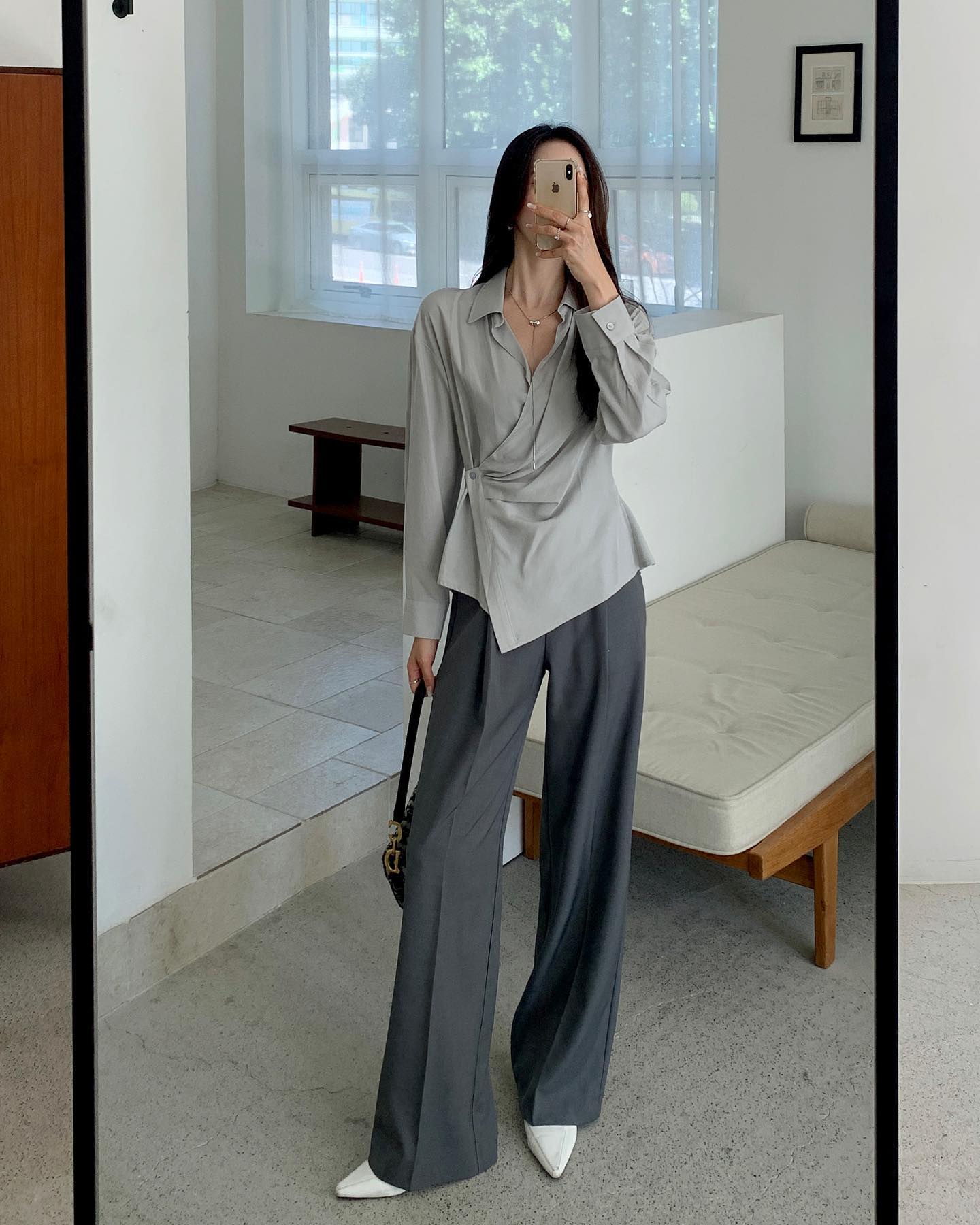 Muốn thanh lịch suốt mùa đông? 5 món đồ này chính là đầu tư thông minh nhất của hội chị em mỗi khi đi làm - 24