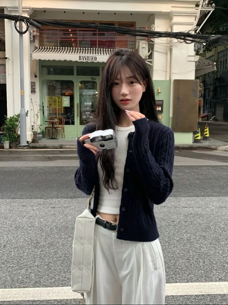 Muốn thanh lịch suốt mùa đông? 5 món đồ này chính là đầu tư thông minh nhất của hội chị em mỗi khi đi làm - 9