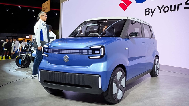 Suzuki tung dàn xe cực độc: Ô tô điện nhỏ hơn Jimny, Fronx chịu được 'rượu liều cao', xe leo cầu thang, xe máy như 'Chaly cúc cu bản điện'- Ảnh 2. Suzuki tung dàn xe cực độc: Ô tô điện nhỏ hơn Jimny, Fronx chịu được 'rượu liều cao', xe leo cầu thang, xe máy như 'Chaly cúc cu bản điện'- Ảnh 2.