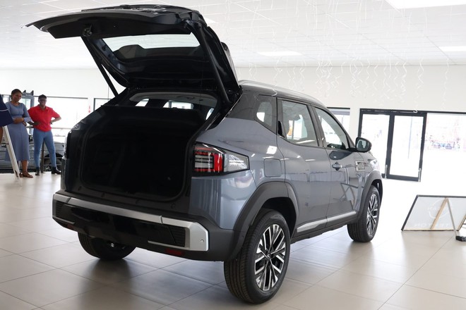Nissan Tekton - SUV cùng cỡ Creta lộ cấu hình 7 chỗ với thân dài, mâm lốp lớn hơn, dễ nâng cấp cả ADAS - Ảnh 8.