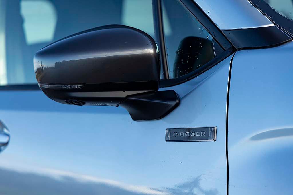 Subaru Forester hybrid bị triệu hồi vì lỗi liên quan hộp số: Số P có thể không hoạt động khiến xe tự di chuyển khi đang đỗ - Ảnh 5.