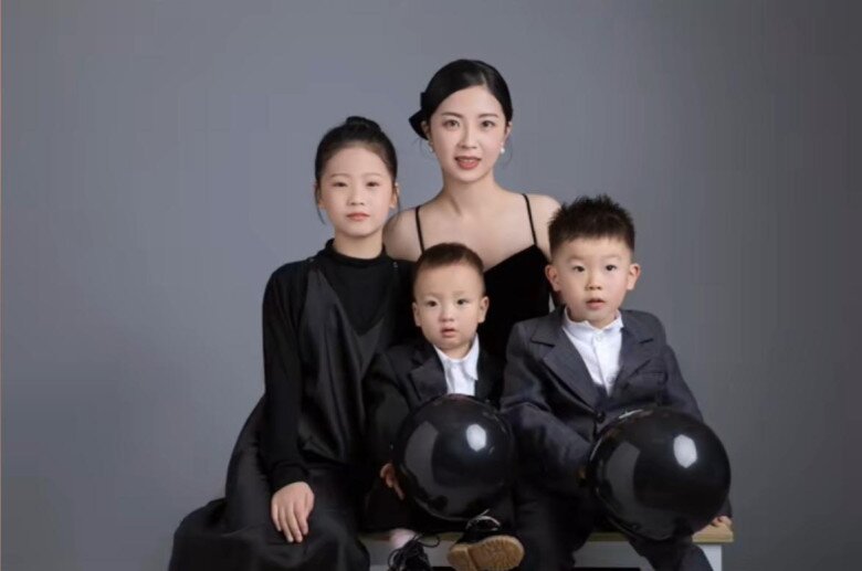 Mẹ đơn thân khiến đại gia hơn 22 tuổi si mê, 2 năm sinh 2 con trai, chồng dậy từ 4 giờ sáng lo cơm nước - 4