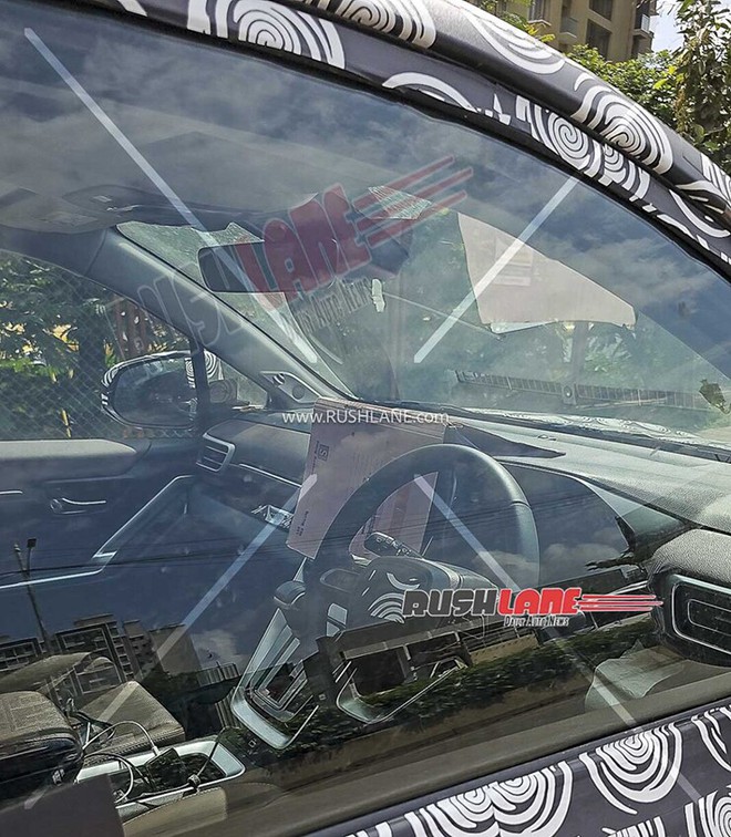 Xem trước Toyota Innova Cross mới sắp ra mắt tháng sau: Mặt trước thay đổi lớn, màn hình lớn hơn, vẫn đủ tùy chọn xăng, hybrid - Ảnh 7.