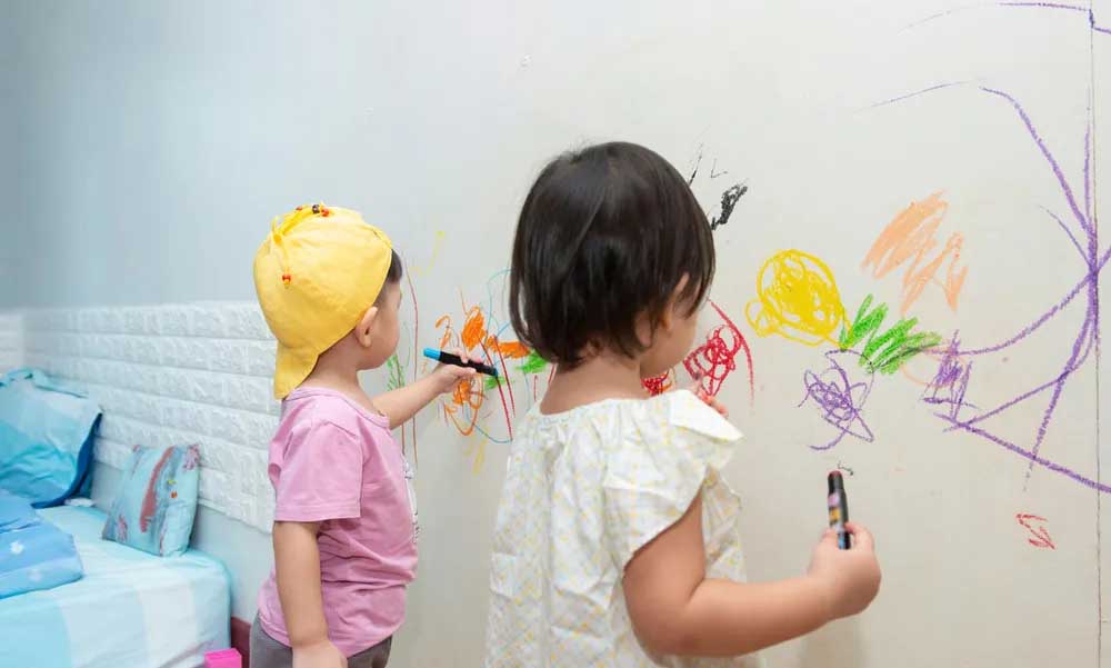 Nhà càng bừa bộn sẽ giúp trẻ càng thông minh? - 1