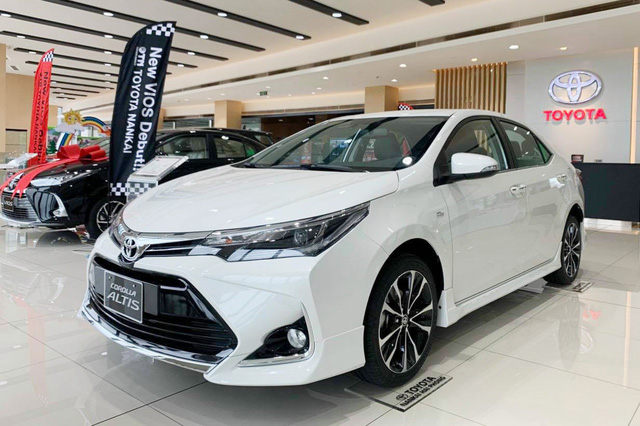 Nghị định về giảm phí trước bạ chưa được thông qua, Toyota tung ra gói hỗ trợ phí trước bạ cho loạt xe chủ lực, cao nhất 40 triệu đồng - Ảnh 2.