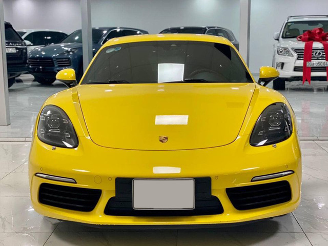 Sau 3 năm, Porsche 718 Cayman chạy lướt được rao bán ngang giá Mercedes-Benz S-Class - Ảnh 4.