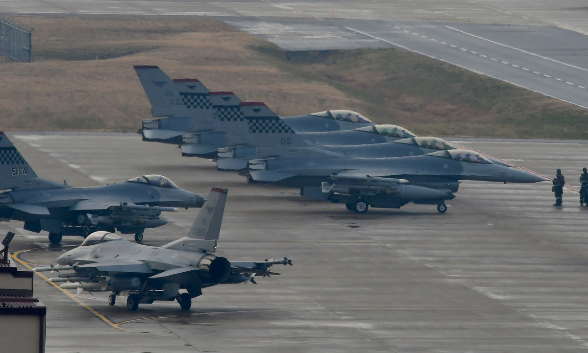 Tiêm kích F-16 Mỹ tham gia tập trận Vigilant Ace tại Hàn Quốc năm 2017. Ảnh: USAF.