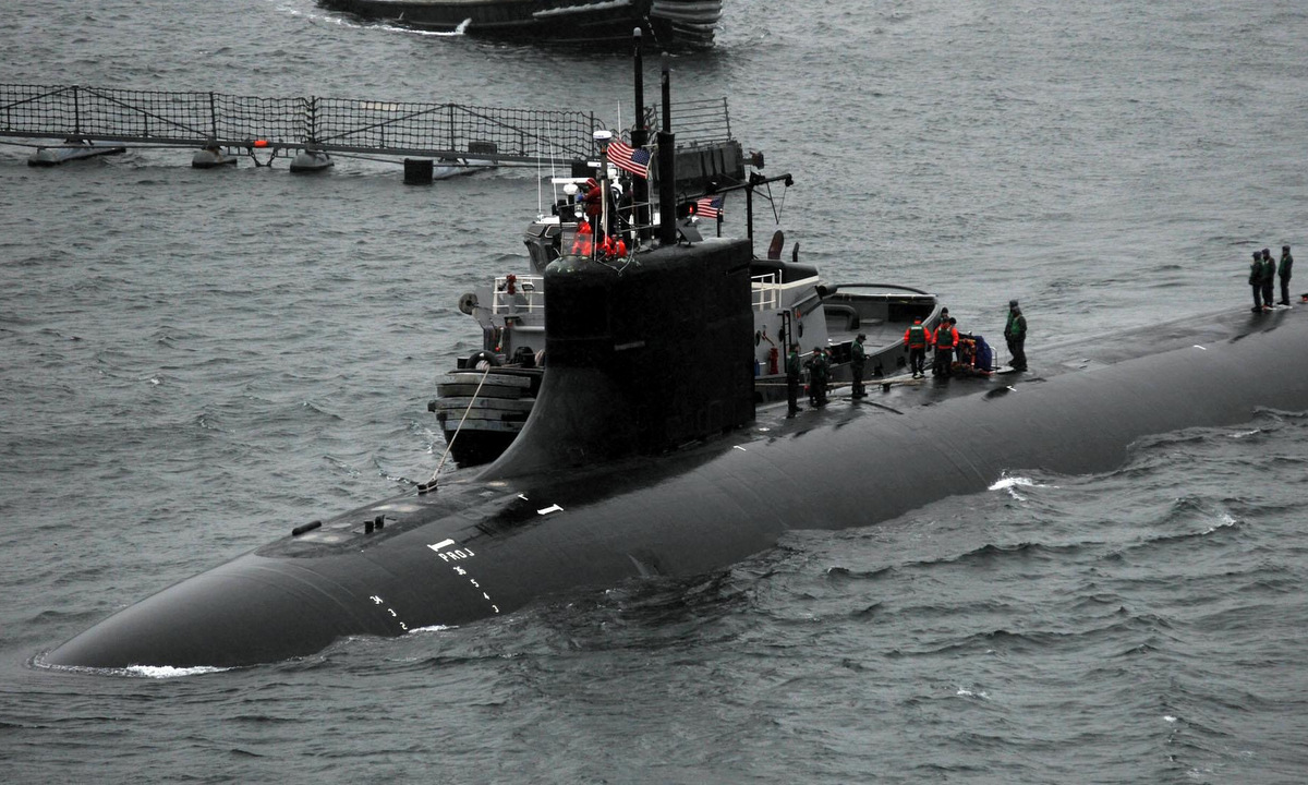 USS Connecticut về cảng nhà sau một cuộc diễn tập năm 2011. Ảnh: US Navy.