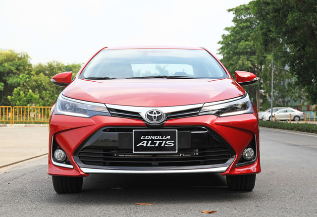 Toyota Corolla Altis giảm giá 70 triệu đồng tại đại lý, dọn kho chờ mẫu mới sắp ra mắt - Ảnh 3.