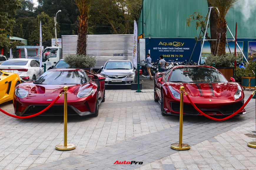 Ford GT lần đầu xuống phố cùng Ferrari 488 Pista Spider, khoe sắc tại thánh địa siêu xe mới ở TP.HCM - Ảnh 9.