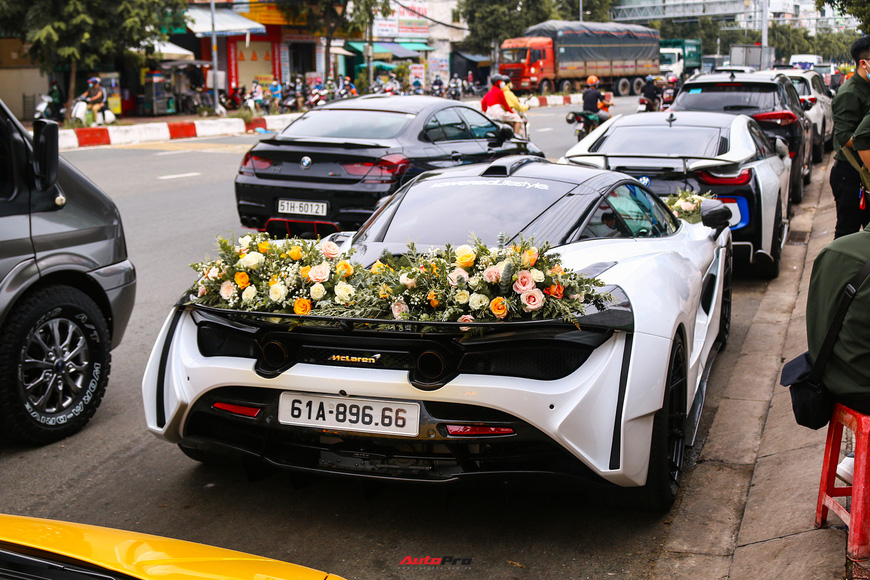 Dàn siêu xe trăm tỷ tham gia lễ đính hôn của Tống Đông Khuê, bạn trai Hương Giang cầm lái Maserati Quattroporte - Ảnh 2.