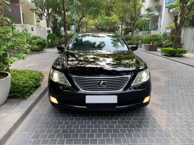 Qua thời đỉnh cao, Lexus LS 460 bán lại chỉ đúng bằng giá một chiếc Mazda6 - Ảnh 6.