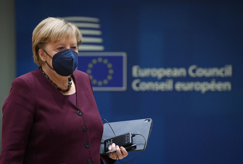 Thủ tướng Đức Angela Merkel tham gia phiên họp thượng đỉnh Liên minh châu Âu tại Brussels, Bỉ ngày 22/10. Ảnh: AFP.