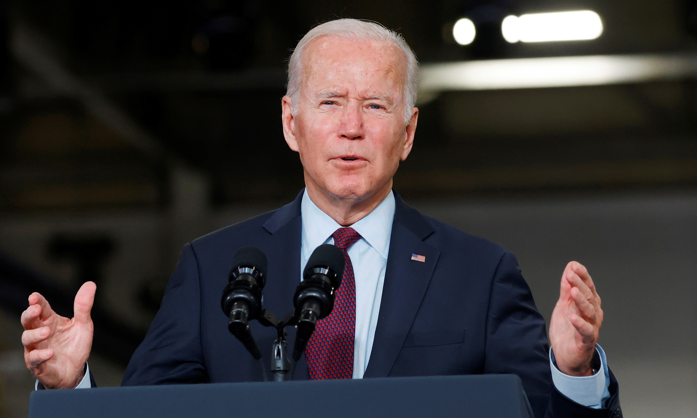 Tổng thống Mỹ Joe Biden phát biểu tại thành phố Detroit, bang Michigan, hôm 17/11. Ảnh: Reuters.