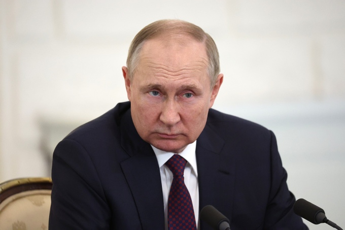 Ông Putin trong cuộc họp báo trực tuyến từ thành phố Sochi ngày 31/10. Ảnh: AFP.