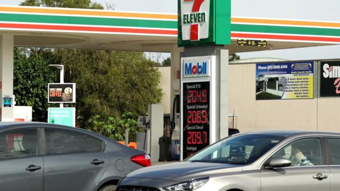 Average fuel prices are sitting above $2 a litre in Sydney, Melbourne and Brisbane. (Jono Searle/AAP PHOTOS)