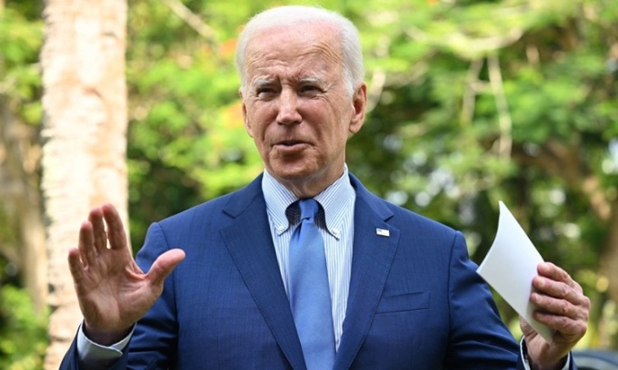 Tổng thống Mỹ Joe Biden thông báo về tình hình ở Ba Lan sau cuộc gặp với các lãnh đạo G7 và châu Âu bên lề hội nghị thượng đỉnh G20 tại Bali, Indonesia, ngày 16/11. Ảnh: AFP.