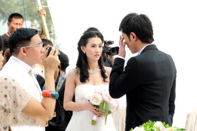 Lộ hình ảnh Trương Bá Chi tái hôn, 3 đứa con cũng có mặt, Tạ Đình Phong phản ứng thế nào? - 9