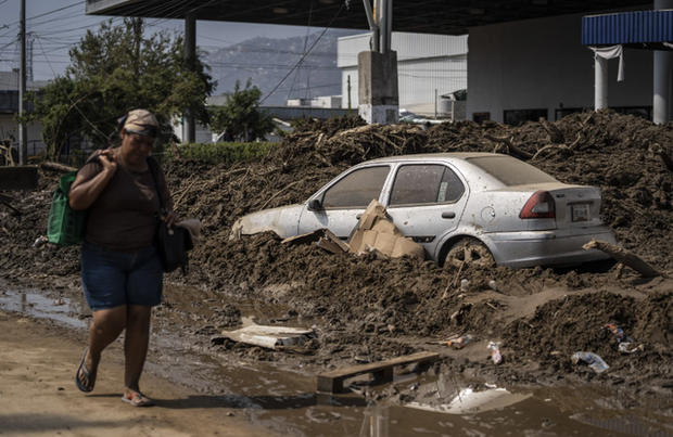 100 người chết hoặc mất tích ở Mexico vì bão Otis - Ảnh 1.