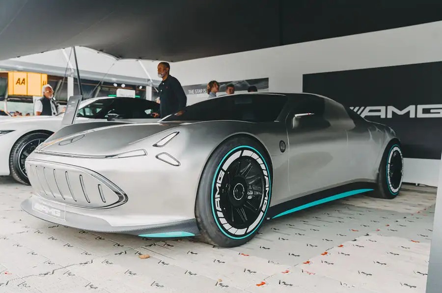 Mercedes sẵn sàng siêu xe mới, ra mắt vào 2025 với gần 1.000 mã lực đấu Porsche Taycan - Ảnh 1.