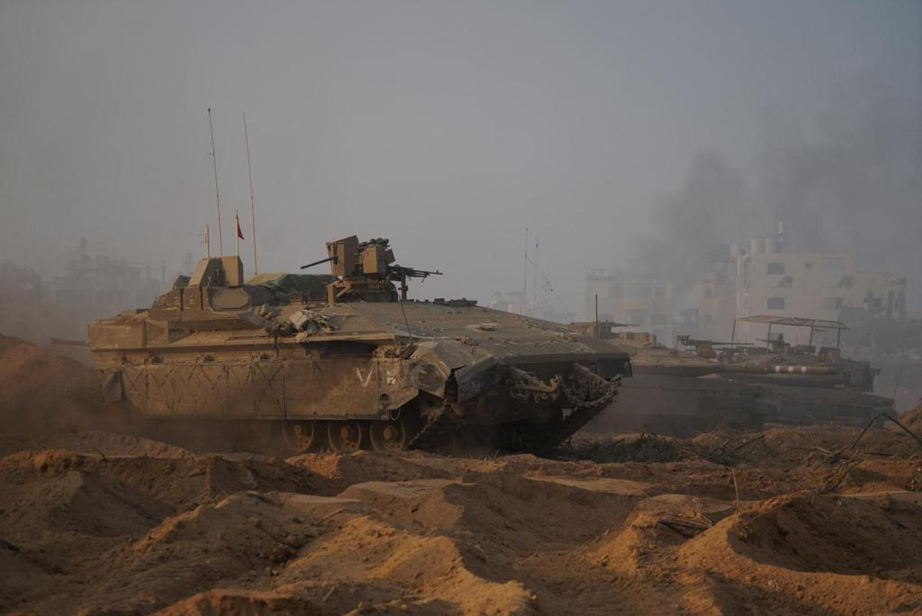 Xe tăng Israel tác chiến tại Dải Gaza trong hình ảnh công bố ngày 7/11. Ảnh: Reuters