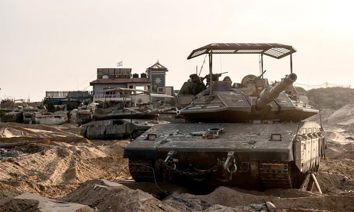 Xe tăng Israel tham gia chiến dịch tiến công Dải Gaza ngày 2/11. Ảnh: IDF