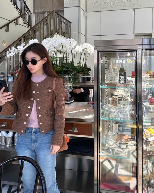 Fashion blogger Hàn Quốc gợi ý 10 cách diện đồ vải tweed trẻ trung - Ảnh 5.