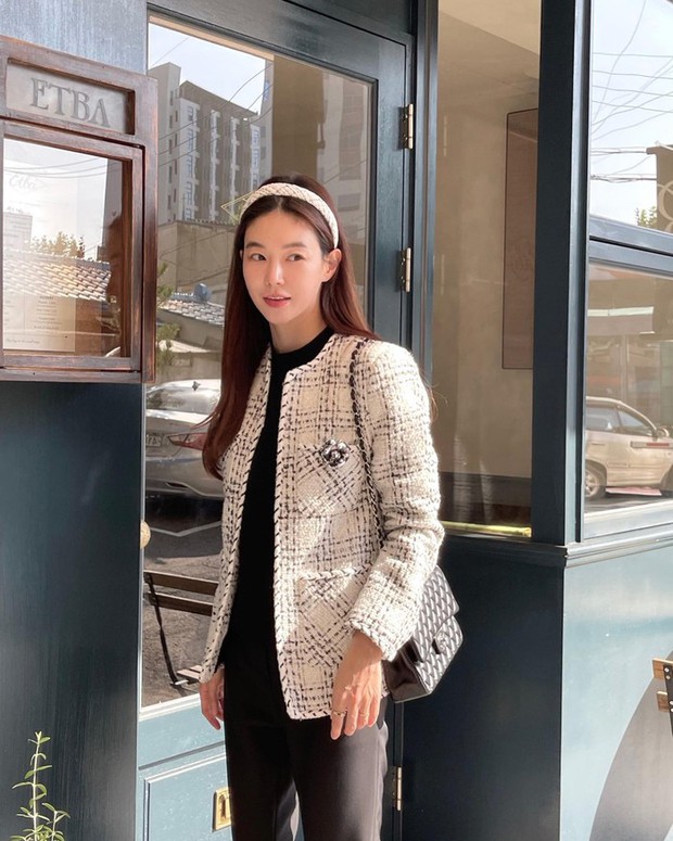 Fashion blogger Hàn Quốc gợi ý 10 cách diện đồ vải tweed trẻ trung - Ảnh 8.