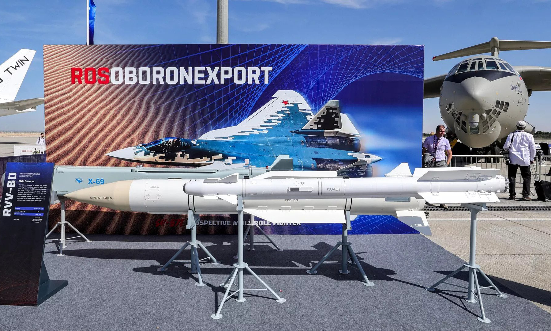 Gian hàng của công ty Rosoboronexport tại Triển lãm Hàng không Dubai 2023 hôm 13/11. Ảnh: RIA Novosti