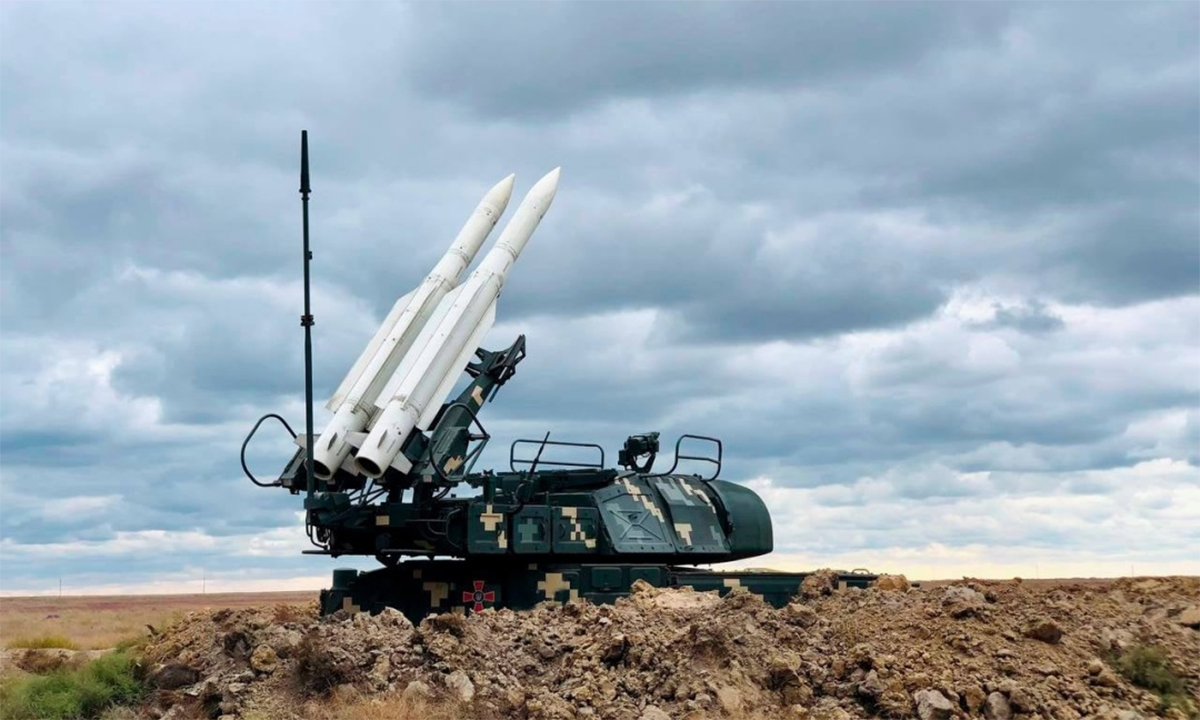 Tổ hợp tên lửa phòng không Buk-M1 của Ukraine. Ảnh: BQP Ukraine