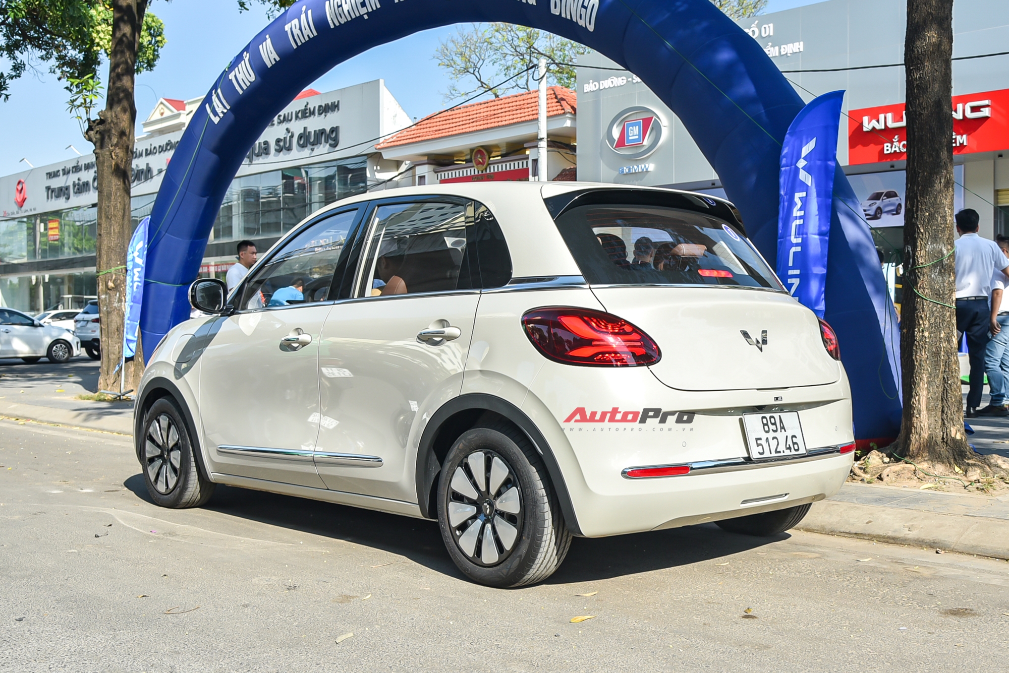 Bỏ gần 400 triệu mua Wuling Bingo 333km hay cố thêm lấy bản 410km: Bảng so sánh dưới đây sẽ giúp tìm ra lựa chọn phù hợp nhất- Ảnh 2.