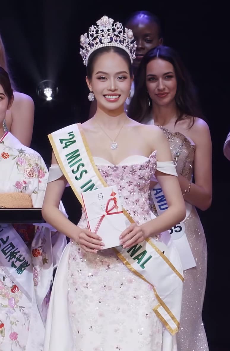 Hoa hậu Thanh Thủy đăng quang Hoa hậu Quốc tế Miss International 2024.