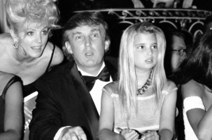 Donald Trump và con gái thứ hai Ivanka năm 1991. Ảnh: TIME & LIFE