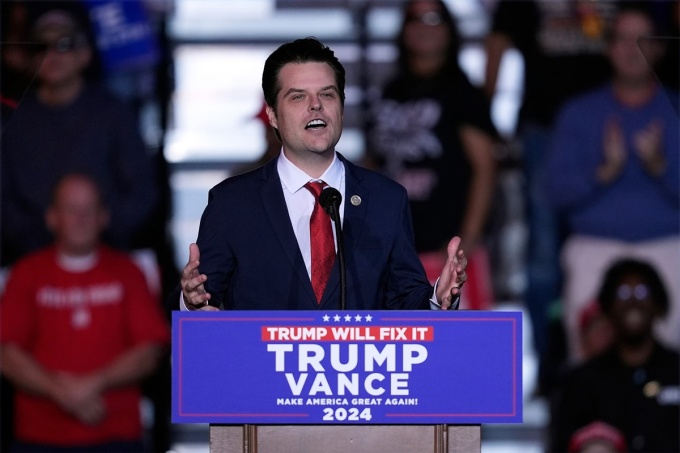 Matt Gaetz tại một cuộc vận động tranh cử của ông Trump ở Henderson, Nevava, ngày 31/10. Ảnh: AP