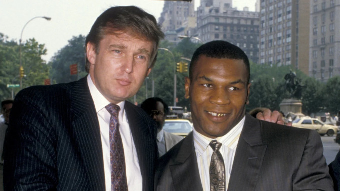 Ông Donald Trump (trái) và Mike Tyson những năm 1980. Ảnh: CNN