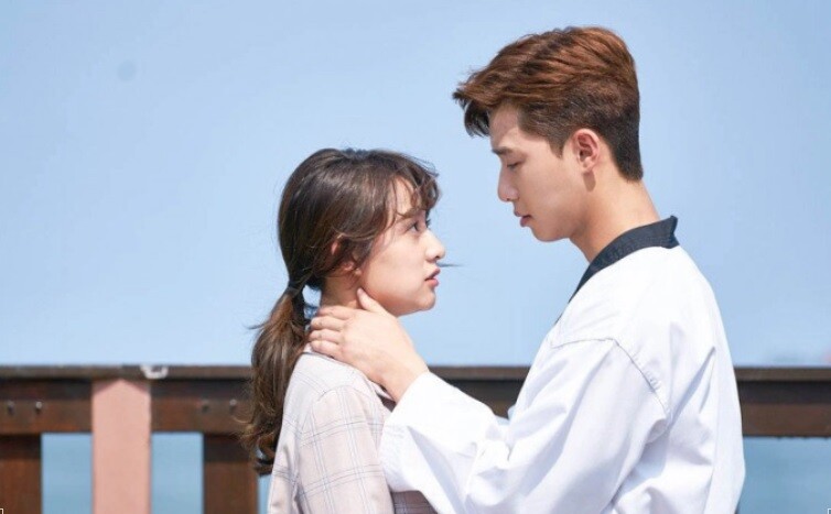 Thành cầu hôn cách đây 2 tuần và tôi đã đồng ý. (Ảnh minh họa)