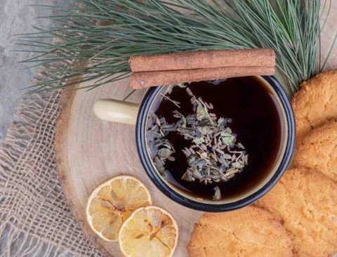 Kết hợp trà đen cùng các loại gia vị giúp giữ ấm cơ thể và tăng đề kháng trong mùa đông.