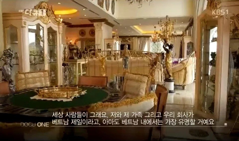 Toàn cảnh biệt thự 3 mặt tiền của gia đình tỷ phú Johnathan Hạnh Nguyễn - 14