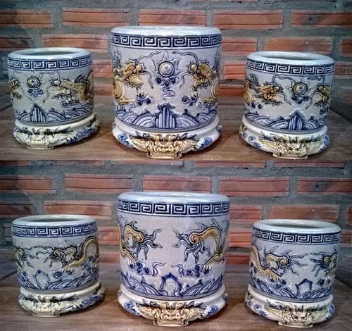 Việc am hiểu thứ tự cấp bậc sắp xếp bát hương trên ban thờ gia tiên đòi hỏi gia chủ phải có tâm và chịu khó tìm hiểu.