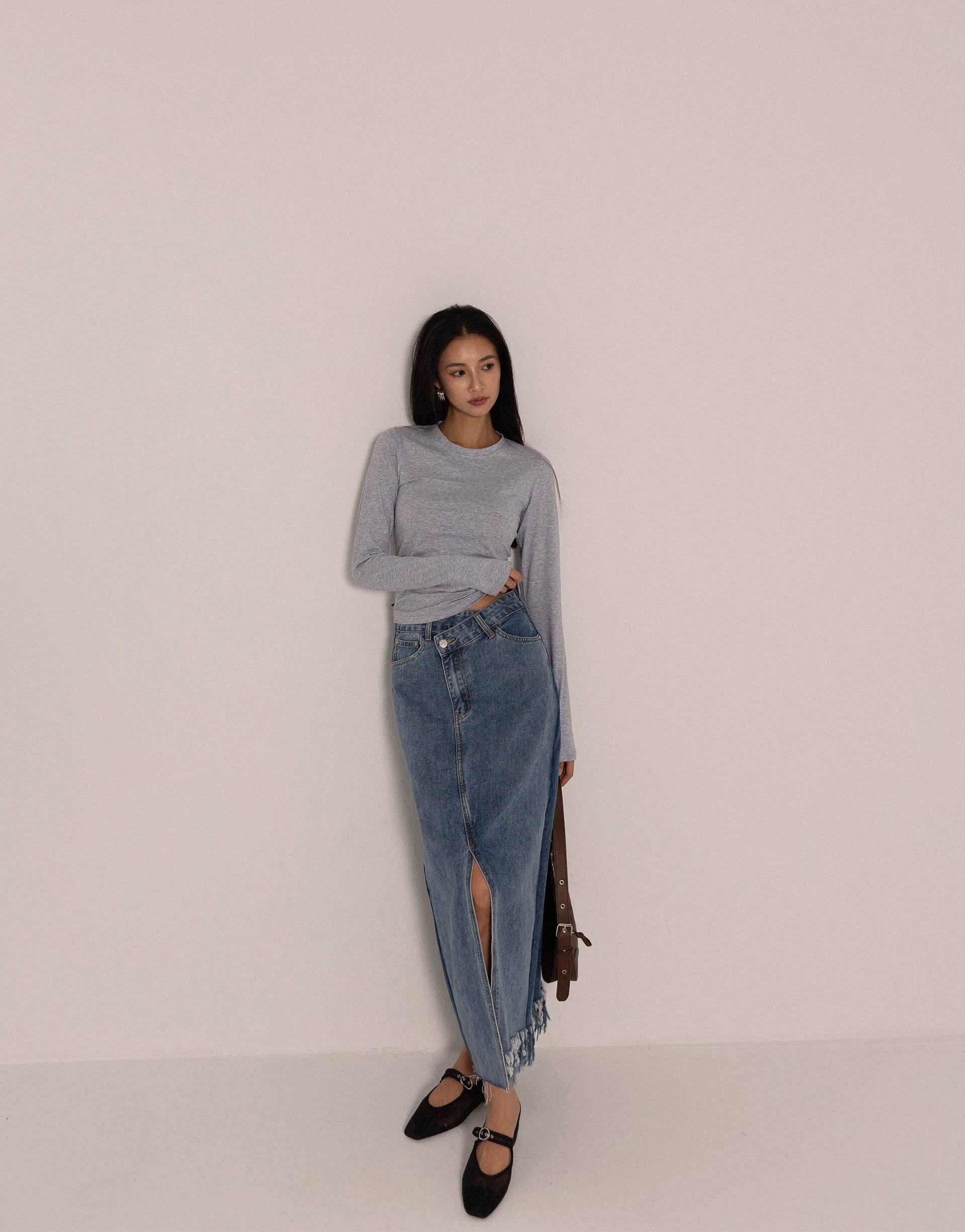 Mặc chân váy xuyên tuần, tôi nhận ra 4 dáng amp;#34;hack chânamp;#34; thần kỳ, chị em công sở nào cũng nên có - 11