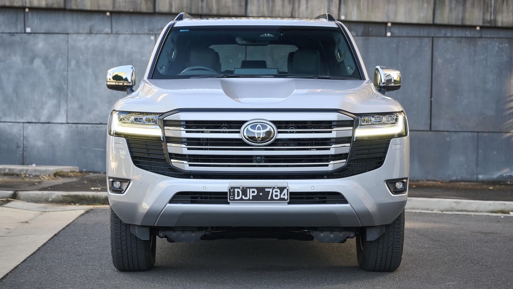 Toyota Land Cruiser có thể biến thành siêu xe: Mạnh tới 900 mã lực, dùng động cơ nhiều người Việt khát khao song khó mua được- Ảnh 2. Toyota Land Cruiser có thể biến thành siêu xe: Mạnh tới 900 mã lực, dùng động cơ nhiều người Việt khát khao song khó mua được- Ảnh 2.