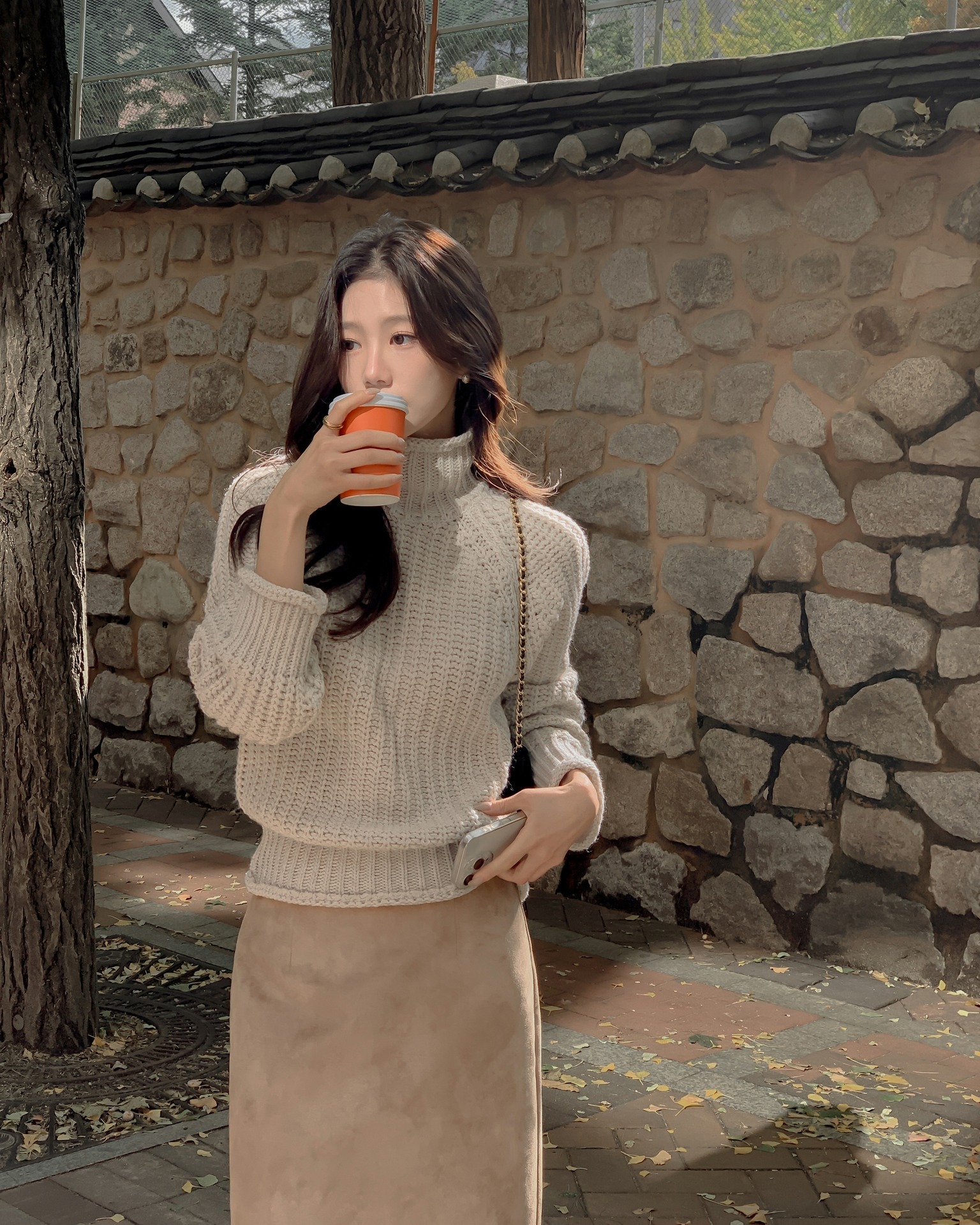 Nàng công sở mùa đông yêu thích 5 kiểu phối này, dễ áp dụng mà sang chảnh ngút trời - 15