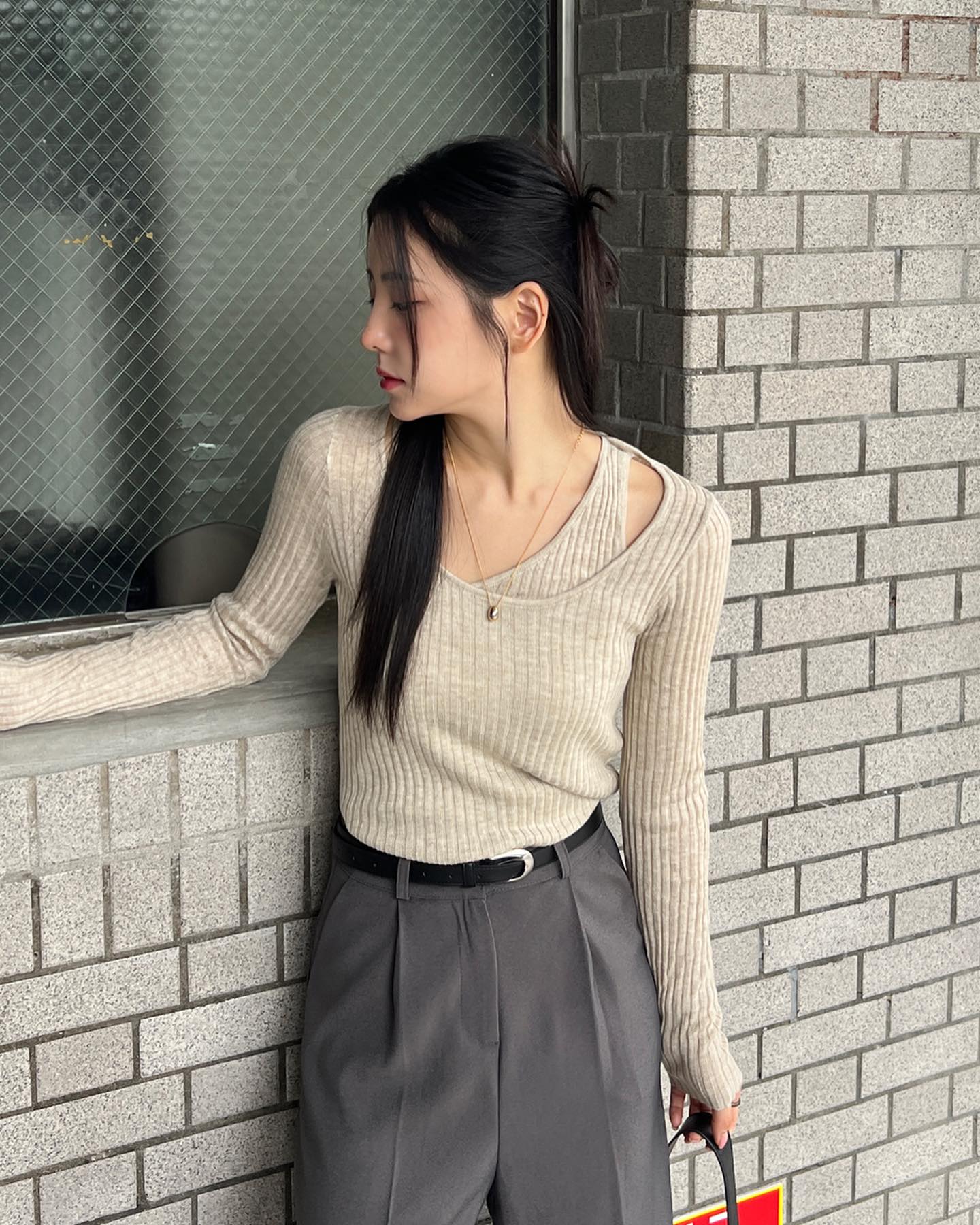 Nàng công sở mùa đông yêu thích 5 kiểu phối này, dễ áp dụng mà sang chảnh ngút trời - 9