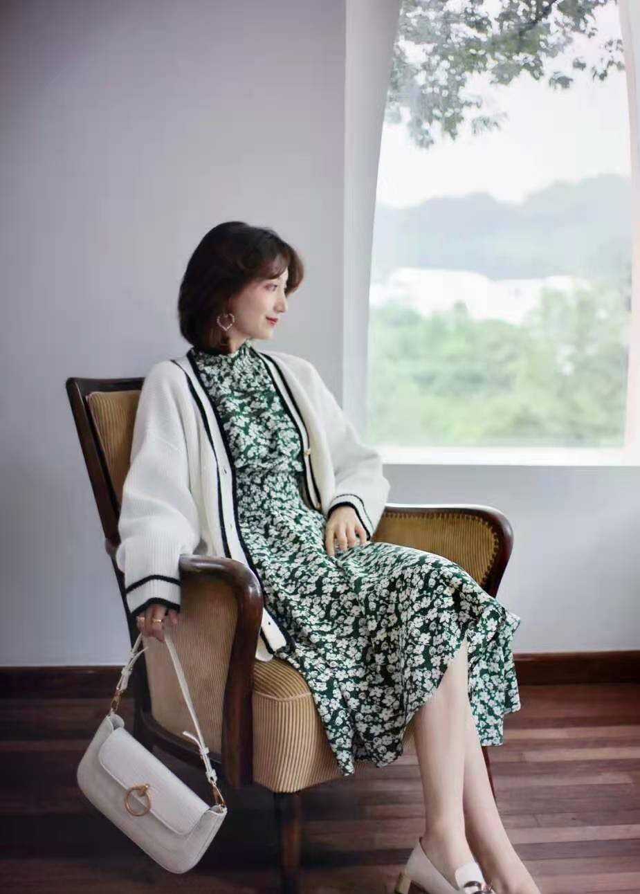 Sang đông, chị em chỉ cần sắm 4 kiểu giày vừa ấm vừa kéo chân này, phối đủ kiểu váy áo đều hợp - 7