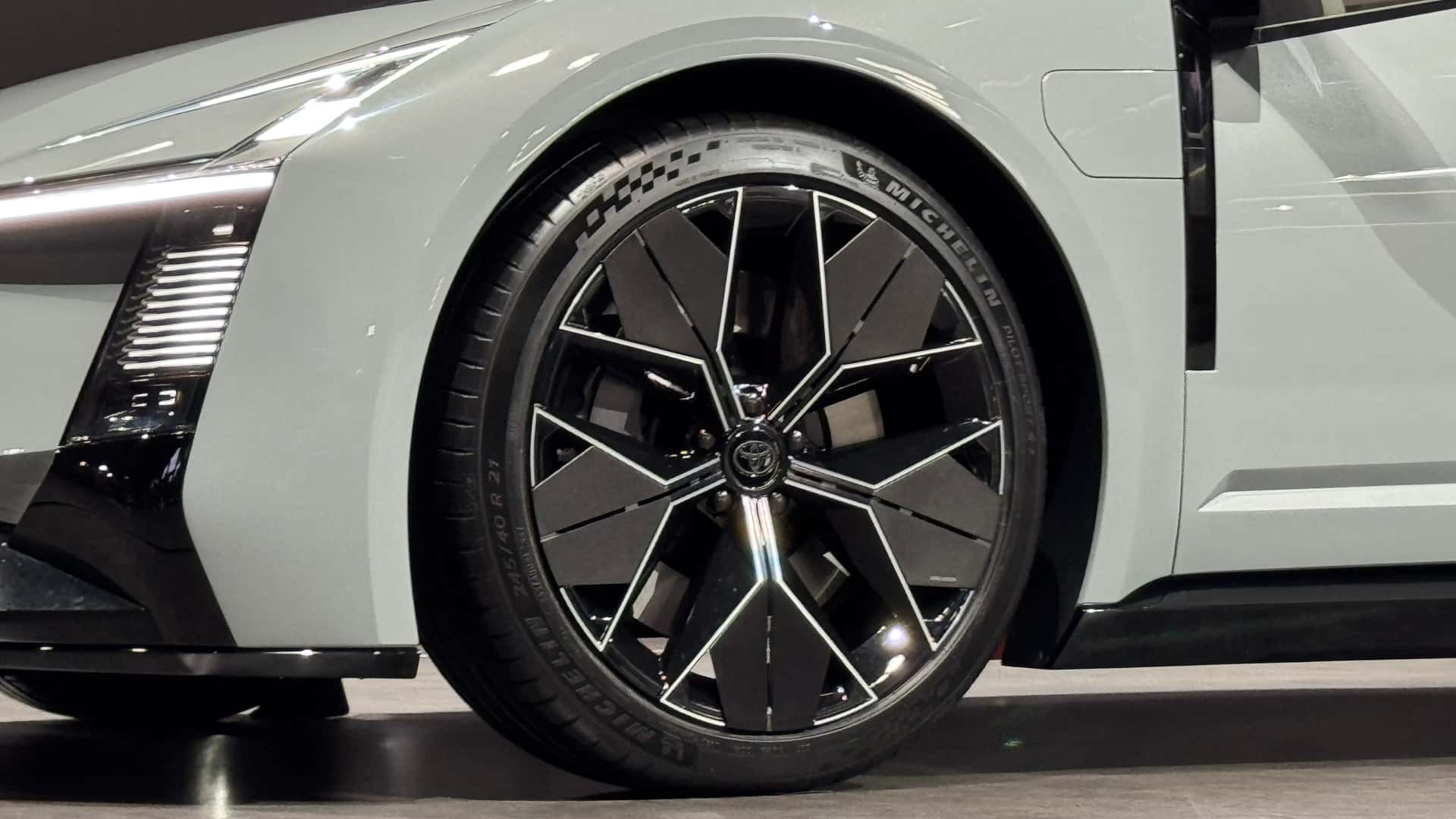 Toyota Corolla Altis sắp có loạt động cơ mới đấu Civic: Đều 1.5L nhưng có tăng áp, hybrid, ‘ăn’ xăng chỉ từ 2,5L/100km ngang SH- Ảnh 9.