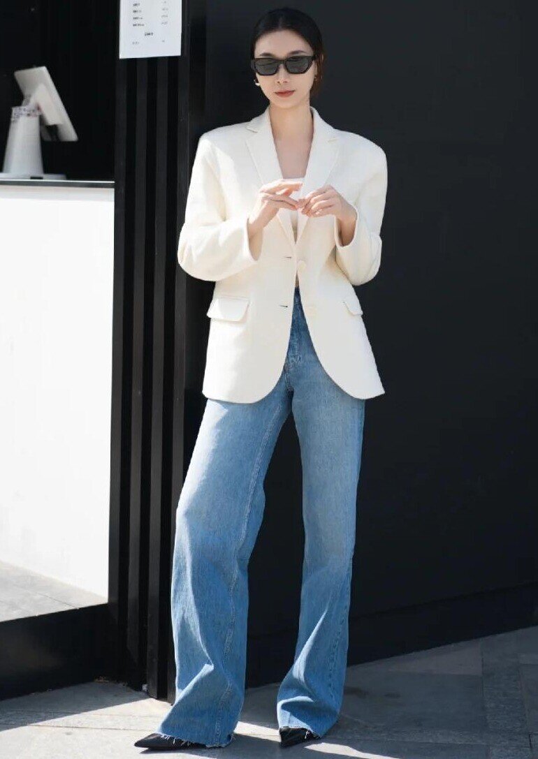 Chị em công sở mải mê diện áo blazer, biết mix cùng 4 kiểu quần này là sang ngay - 11