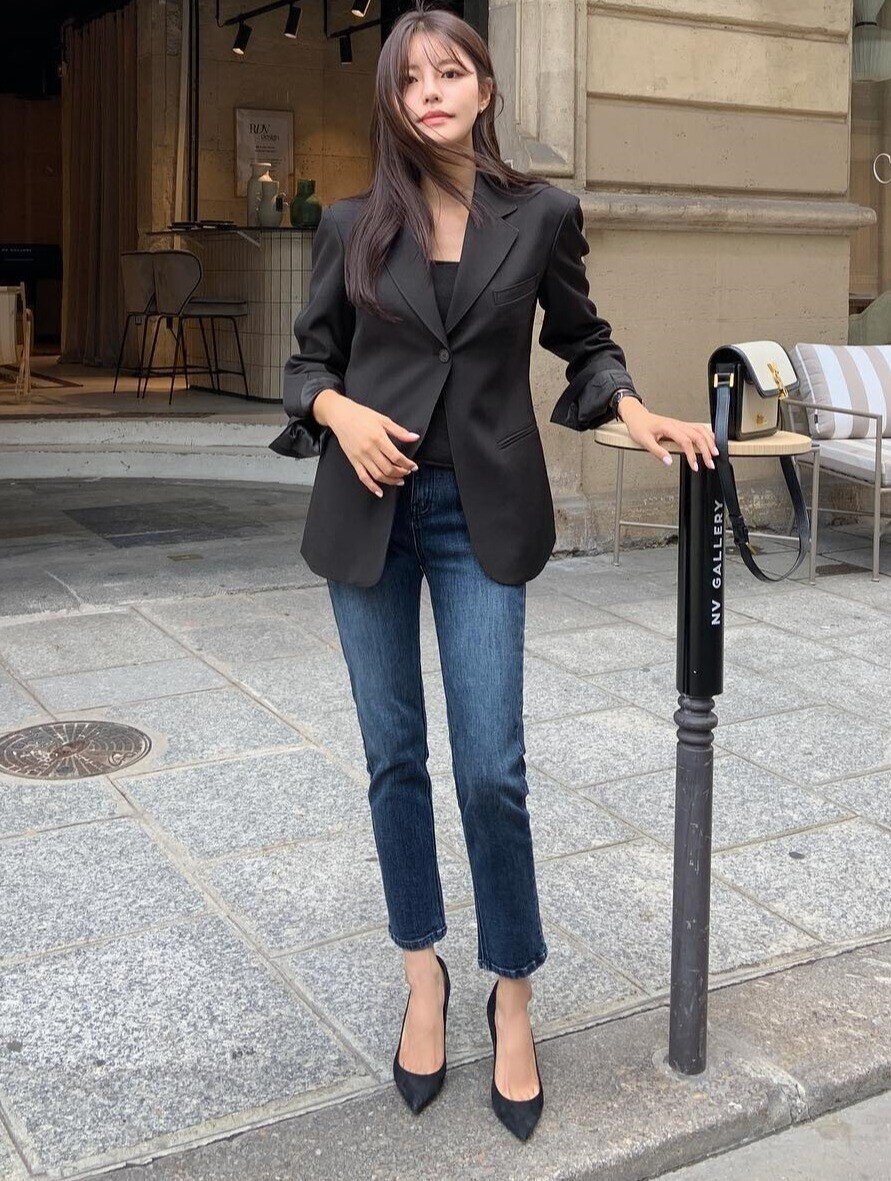 Chị em công sở mải mê diện áo blazer, biết mix cùng 4 kiểu quần này là sang ngay - 7
